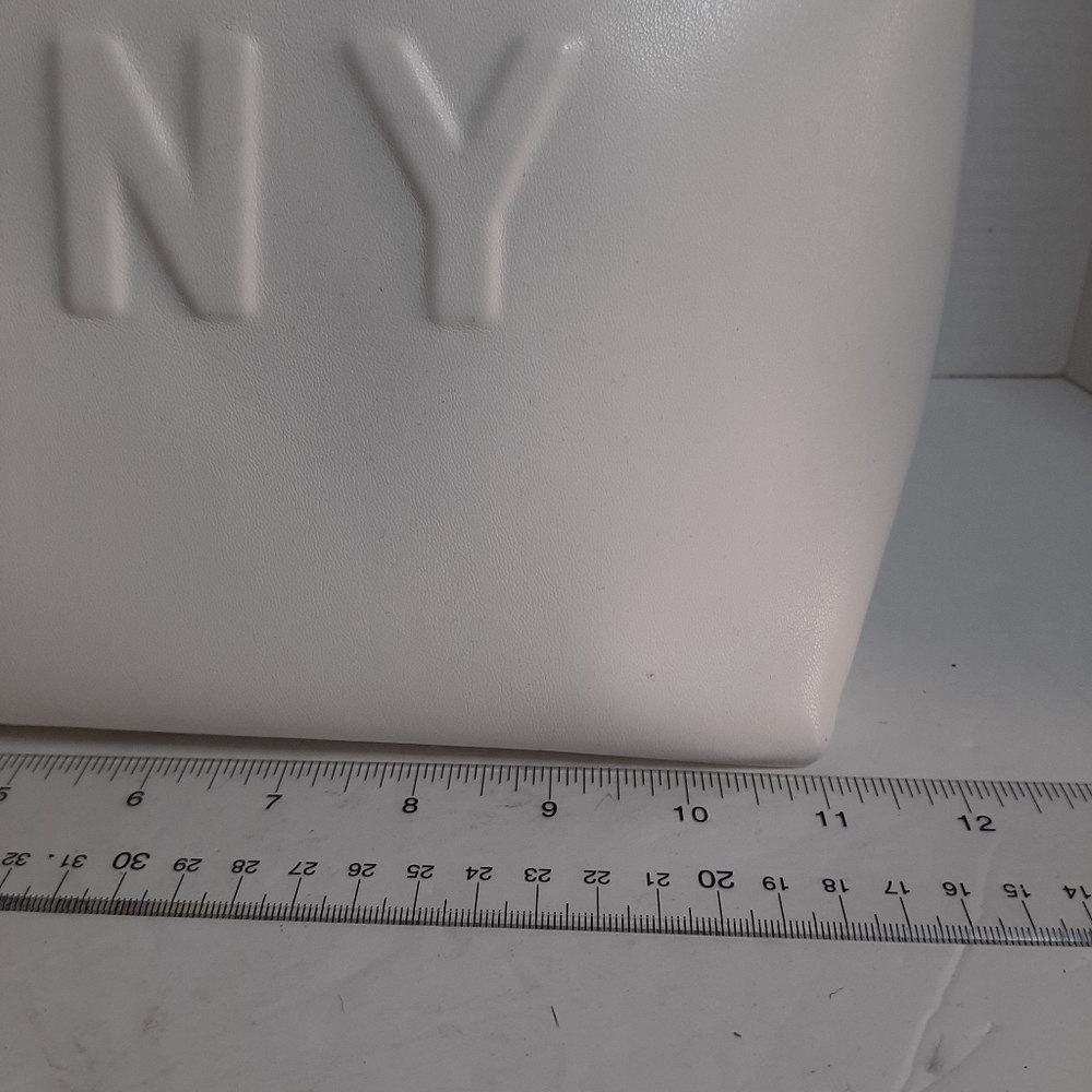DKNY white zip top tote NWT - Picture 7 of 11